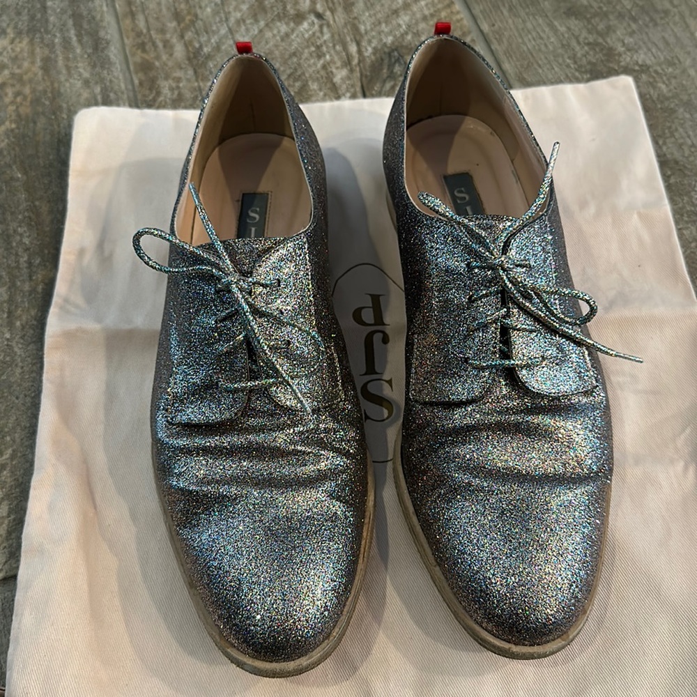 SJP -  Sarah Jessica Parker -  Oxford lace up silver shoes.